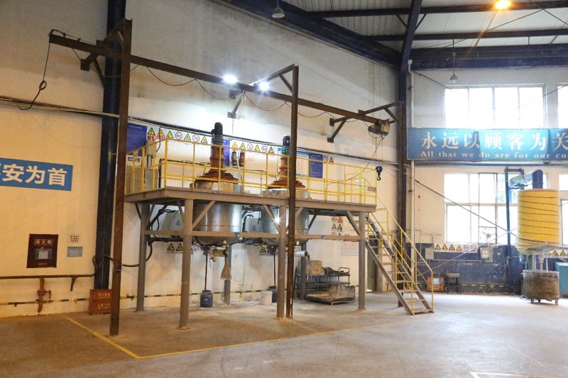 精细化工企业在生产过程中，如何确保安全生产？本文将通过具体案例和数据解析，详细阐述精细化工企业的防火设计规范。
